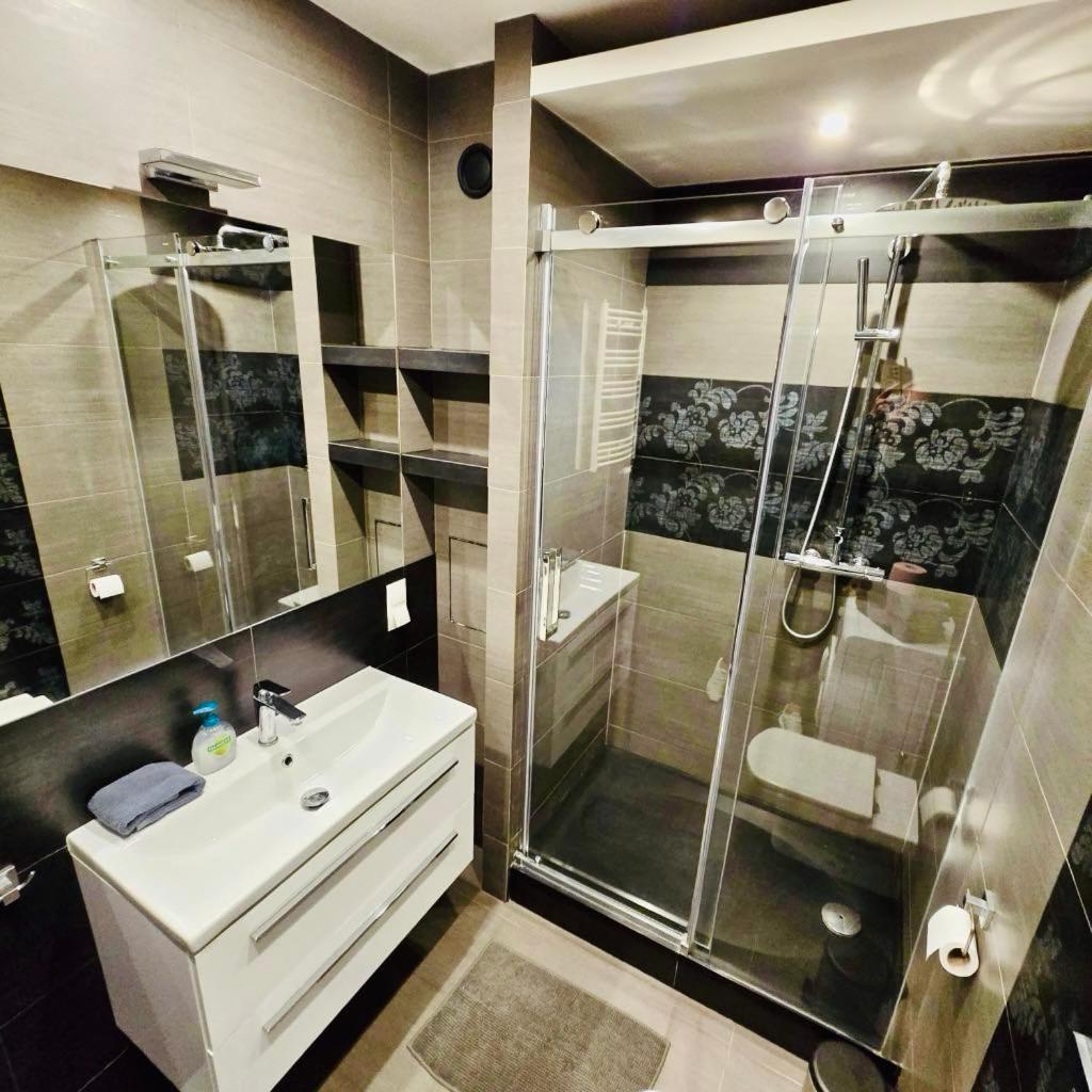 Apartament Z Widokiem Na Wawel W Centrum Miasta Cracovie Extérieur photo